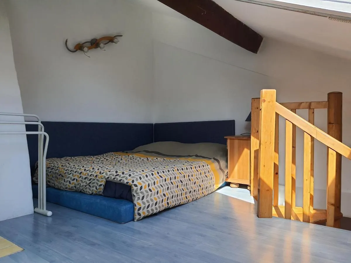 Ferienwohnung Beau Duplex Lumineux Avec Apercu Mer Antibes Apartment